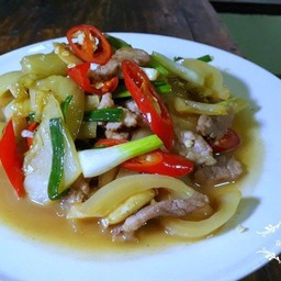 เกียทฉายผัดหมู