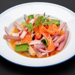 ยำแซลมอน สายบัว