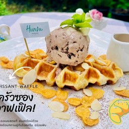 Croissant Waffle & Ice cream