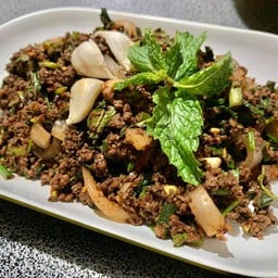 ร้านลาบแดงแกงอ่อม