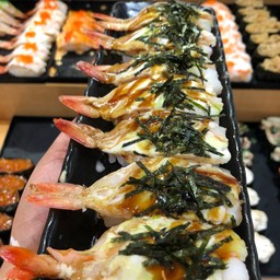 กุ้งซูชิราดสลัด+ซอสหวาน โรยสาหร่ายโนริ