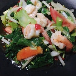 ยำคะน้ากุ้งสด
