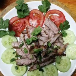 ลาบนิดหน่อย