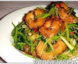 ปลาช่อนผัดคื่นช่าย