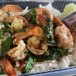 ข้าวกระเพรากุ้ง