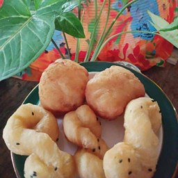 ปาท่องโก๋ครูนัด