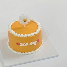 It real daisy cake 10 cm mini size