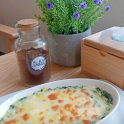 ผักโขมอบชีส