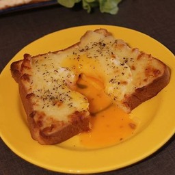 ขนมปังไข่ชีสโทส