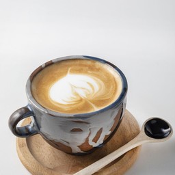 ลาเต้ร้อน