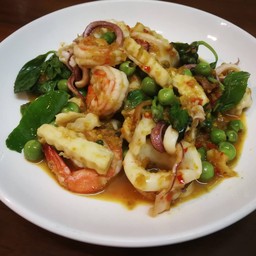 ผัดฉ่า ทะเล