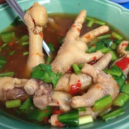 ต้มตีนไก่