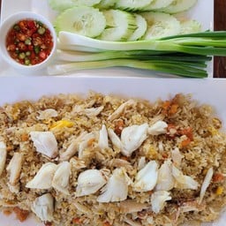 ข้าวผัดปูใหญ่