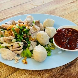 พีคกะแพนก๋วยเตี๋ยวหมูต้มยำโบราณสุ1000บุรี กังสดาล กังสดาล