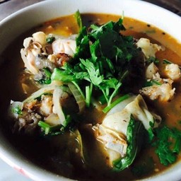 ต้มยำกบ