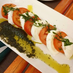 CAPRESE SALAD