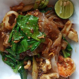 ผัดซีอิ้วทะล