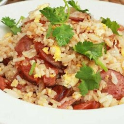 ข้าวผัด หมู ไก่ หมูยอ แหนม กุ้ง ปลาหมึก