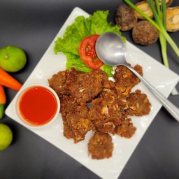 หมูสับปลาเค็มทอด