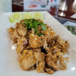 ไก่กระเทียมพริกไทย