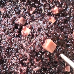 ข้าวเหนียวเปียกดำ