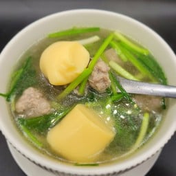 แกงจืดเต้าหู้หมูสับ