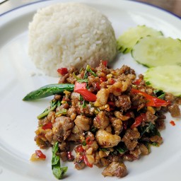 ข้าวกระเพราเป็ดบด