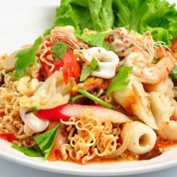 ยำมาม่ารวมมิตร