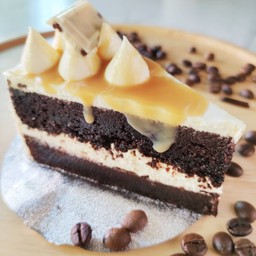 Toffee Nut Late Cake