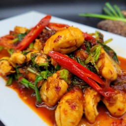 ผัดพริกแกงไก่