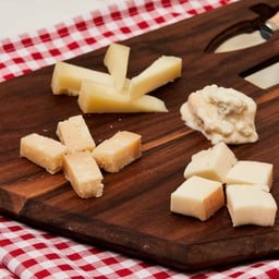 Piatto Di Formaggi