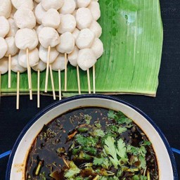 ลูกชิ้นเนื้อปิ้ง