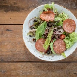 •Mediterranean Salad with Balsamic Dressing