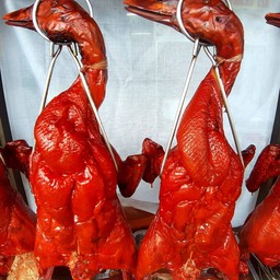 เป็ดย่างครึ่งตัว