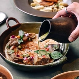 เขียวหวานเนื้อตุ๋น โรตีย่าง