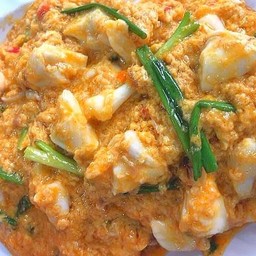 ผัดผงกระหรี่ หมู,หมึก,กุ้ง,เนื้อ