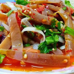 ยำหมึกกรอบ