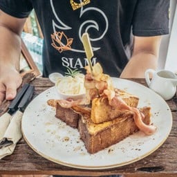 •Classic French Toast