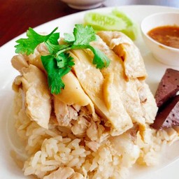 ข้าวมันไก่ต้ม