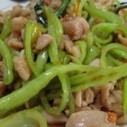 ผัดพริกหยวกราดข้าว