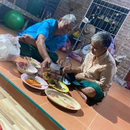 ตาสุดยายน้อยขายทุกอย่าง🧓👵