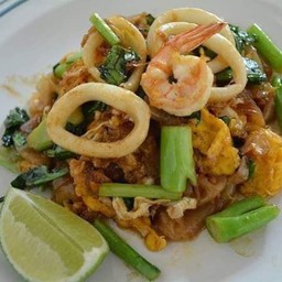 ผัดซีอิ้วทะเล