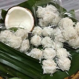 นินา ขนมไทย