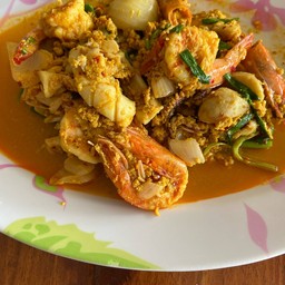 ทะเลผัดผงกนะหรี่