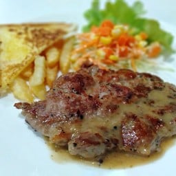 สเต็กสันคอหมูพริกไทยดำ ( น้ำจิ้มแจ่ว )