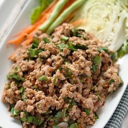 บุญชูร้านลาบ ไก่ย่าง  อาหารสด
