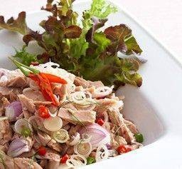 ยำปลาทูน่า Spicy Tuna Salad with Lemongrass & Thai herbs