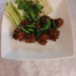 ลาบหมูทอด