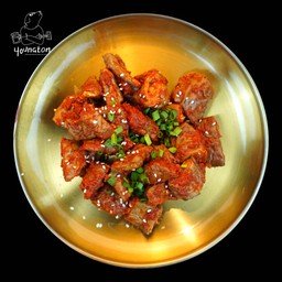 ไส้หมูหมักซอสเกาหลี