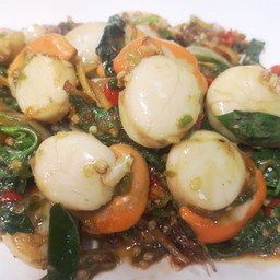 หอยเชลล์ผัดฉ่า